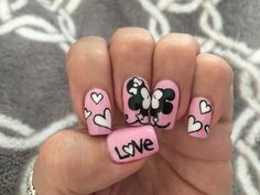 Kissing Disney Minnie and Mickey gel nails. #cutenails #nails #nail #disneynails #disney #kissingmickeyandminnie #gelnailart Valentine Mickey Nails, Disney Nails Minnie Mouse, Disney Valentines Nails, Mickey And Minnie Nails, Mickey And Minnie Valentines Day Nails, Classy Disney Nails, Minnie Nails Simple, Mini Mouse Nails Designs Nailart, Disneyland Nails