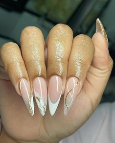 Long Stiletto, Nagel Tips, Nail Type, Lines On Nails, Fake Nails With Glue, Nail Supplies, Nail Length, Pearl Design, Nail Art Hacks