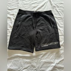 Description Label Size: L Brand: Hollister Size: L Colour: Black Pattern: No Pattern Material: N/A Type: Trousers Style: Designer Fastening: Drawstring Fit: Regular Condition: New Hollister Shorts Men's Large California Black Fleece Elastic Wasitband Shorts 9 Inch Condition: New Hollister California, Hollister Shorts, Trouser Style, Black Fleece, Black Pattern, Label Sizes, Hollister, Mens Shorts, Product Description