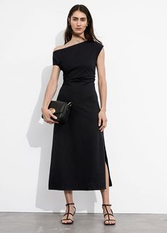 One-Shoulder Midi Dress - Black - Midi dresses - & Other Stories US Asymmetrical Midi Dress, One Shoulder Midi Dress, Knit Outerwear, Swimsuit Fashion, Fashion Story, Trending Dresses, Swimwear Fashion, Scarf Hairstyles, Workwear Dress