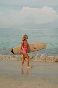 Our Putu surf bikini top is a sports bra style top, designed for use in and out of the surf. It offers full coverage for your bust, ensuring both comfort and confidence as you soak up the sun. Mix and match effortlessly with any of our Putu Watermelon print bottoms, allowing you to curate the perfect ensemble for your surf escapades. Surfing Swimwear With Built-in Bra, Beachwear Sports Bra For Beach Season, Summer Surfing Swimwear, Beachy Tankini For Surfing, Bra Friendly Summer Swimwear For Surfing, Bra-friendly Summer Swimwear For Surfing, Beach Season Sports Bra For Beachwear, Surfing Swimwear, Surf Bikinis