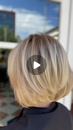 Ömer Özdemir | SALON58 on Instagram: "Balayage Bob ⭐️
#colormelting #meltedheart #balayagebob #wellapassionistas #wellabewegt" Growing Out Short Hair, Stylish Short Haircuts, Hair Styles For Women, Growing Out Short Hair Styles, Latest Short Hairstyles, Trendy Short Hair, Color Melting