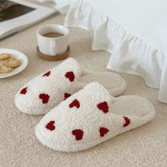 Fluffy House Slippers, Cute Slippers Fluffy, Cute Slippers Women, Slides Fluffy, Heart Slippers, Linen Slippers, Christmas Slippers, Dr Shoes, Men Slippers