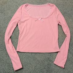 Never Worn And Brand New!! I Have No Idea Where I Got This From But It’s A Stretchy Material! :) Size Medium Dolly Top, Baby Doll Top, Christmas Clothes, Bow Top, Pink Long Sleeve, Babydoll Top, Adorable Baby, Cute Fits, Cute Pink