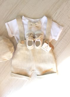 Fitted Beige Sets For Baptism, Baby Boy Linen, Linen Outfits, Baby Boy Christening, Outfit Baby Boy, Baby Boy Baptism, Baptism Outfit, Baby Boy Dress, Boy Christening