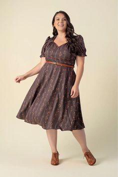 Vestido Midi Elizabeth Bennet - todafrida Elizabeth Bennet, Light Academia, Paradise, Short Sleeve Dresses, Dresses With Sleeves, Plus Size, Closet, Dresses, Clothes