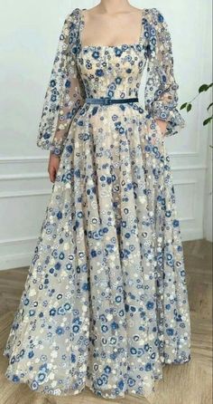 Floral Embroidery Dress, Maxi Dress Outfit, ف�ستان سهرة, Vestidos Vintage, Tea Length Dresses, Indian Fashion Dresses, Embroidery Dress, Mode Inspiration, Classy Dress