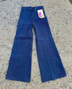 Super flares  Feel free to ask any questions Mens Fashion 60s, 50s Pants, Early 70s Fashion, Flared Jeans 70s, 80's Clothes, 70s Mode, 70s Pants, Extra Fashion, 70s Jeans