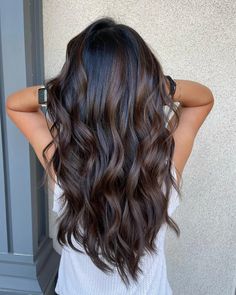 Looking for a rich, timeless hair color? Dark chocolate brown is the perfect blend of elegance and depth! Explore these gorgeous hair inspirations for a sleek, shiny look that complements every skin tone. Get ready for a stunning transformation! #DarkChocolateBrownHair #HairInspiration #BrunetteBeauty #HairGoals #HairColorTrends #ElegantHair #ChocolateBrownHair #HairTransformation #BrunetteStyles #GlossyHair Chocolate Brown Hair Ideas, Dark Chestnut Brown Hair, Dark Chestnut Hair, Brown Hair Ideas, Hair Color Brown Chestnut, Dark Chocolate Brown Hair, Chestnut Brown Hair, Chestnut Hair, Chestnut Hair Color