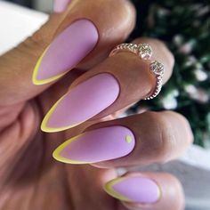 Oval Acrylic Nails, Manicure Nail Designs, Goth Nails, Pointed Nails, Neon Nails, Yellow Nails, Fabulous Nails, Floral Nails, Fancy Nails