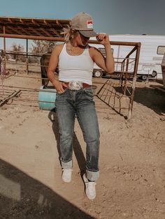 Farm Work Outfit Summer, Farm Work Outfit, Work Outfit Summer, Farm Outfits, Farm Work, Country Fits