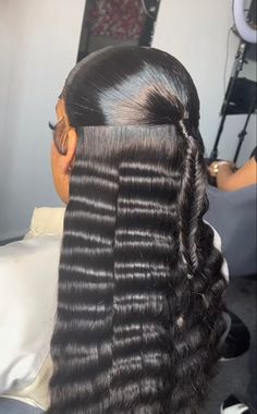 Half Up Half Down Crimps, Crimps Wig, Black Hair Inspiration, Weave Ponytail Hairstyles, Black Ponytail Hairstyles, Crimped Hair, Hair Techniques