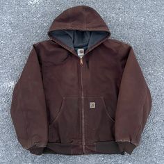 Vintage Dark Brown Carhartt Work Wear Hooded Jacket. Beautiful. Perfect Color. Measures 27x29. Please Check Measurements Before Purchasing. I Do My Best To Show Any Flaws In Pictures. Quick Shipping! Bundles Encouraged! @Ants_haul On Instagram. Dark Brown Carhartt Jacket, Hoodies Carhartt, Carhartt Mens Fashion, Red Carhartt Jacket, Brown Carhartt Jacket, Carhartt Active Jacket, Mens Winter Coats, Carhartt Coat