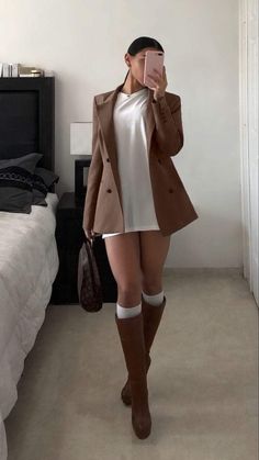 Foto Poses, Elegante Casual, Mode Casual, Looks Chic, Fall Fashion Outfits, Lookbook Outfits, Winter Fashion Outfits, Outfits Casuales, Cute Casual Outfits