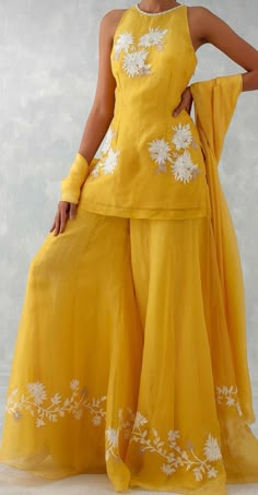 Sleeveless Pakistani Suits, Kurta Sets For Women Party Wear, Mango Yellow, Haldi Outfits, Kurta Sharara Set, Trendy Outfits Indian, Diwali Outfits, Kurta Sharara