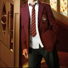 Lee Hera → pelajar sekolah mendapat tempat terakhir dalam tingkatan. … #romantika # Romantika # amreading # books # wattpad Private School Uniforms Boys, Male School Uniform Aesthetic, Gryffindor Uniform, Boarding School Aesthetic, Gryffindor Aesthetic