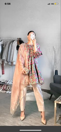 Pakistani Casual Dress, Party Wear Casual, Ordinary Niacinamide, Desi Fits, Casual Indian Fashion, Beautiful Pakistani Dresses