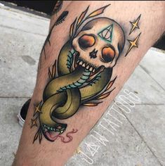 Colorful Death Eater Tattoo Leg Design Voldemort Tattoo, Ice Cream Tattoo, Hogwarts Tattoo, Cardinal Tattoos, Supernatural Tattoo, Arm Tattoo Ideas, Ancient Tattoo, Scary Tattoos