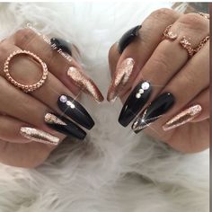 Unghie Sfumate, Black And Rose Gold, Sassy Nails, Colorful Nail, Gold Nail, Rose Gold Nails, Black Nail Designs, Glam Nails, Beautiful Nail Designs