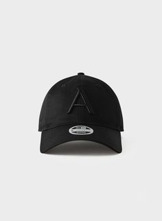 NEW ERA X ARITZIA 9TWENTY HAT Sweat Vest, Fall Staples, Fall Essentials, Big Bags, Skin Care Tools, Zip Sweater, Ankle Socks, Sock Shoes, Crew Socks