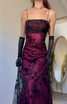 Post feb 1/ up feb 5 90s Prom Dresses, Dresses 90s, Layered Gown, Prom Dress Inspo, 2024 Prom, Stunning Prom Dresses, Prom Dresses Vintage, Cute Prom Dresses