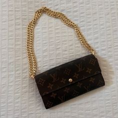 Louis Vuitton Crossbody/Woc Includes A 47” Gold Non Branded Chain That Can Be Used To Convert To Wallet Or Crossbody. Fits Iphone, Money & Cards. Compact & Practical For Everyday Use On The Run! Serial Code Ca0039 Louie Vuttion, Louis Vuitton Bumbag, Louis Vuitton Odeon, Louis Vuitton Felicie Pochette, Louis Vuitton Felicie, Louis Vuitton Pochette Metis, Louis Vuitton Crossbody Bag, Louis Vuitton Crossbody, Louis Vuitton Vernis