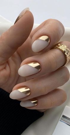 Current Nail Trends 2023 September, Pink And Gold Manicure, Half Moon Mani, Professional Gel Nails For Work, Fall Gold Nails, Navratri Nails, Current Nail Trends 2023, Gala Nails, Tammy Taylor Nails