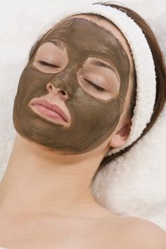 - REFRIGERATION REQUIRED -THIS PRODUCT WILL SHIP IN AN INSULATED COOLER BOX WITH ICE PACKS. GLACIAL MINERAL MUD (Purifying) 2 oz.Is a deep pore cleansing treatment that minimizes the size of the pores, blemishes, and pimples associated with acneic skin. We use the finest imported Canadian Mineral Mud. This spa quality mud masque now makes it possible to give yourself a facial at home. GLACIAL MINERAL MUD is designed to deeply cleanse the pores. This masque draws out excess oil, debris and toxins Chocolate Facial, Chocolate Face Mask, Facial Recipe, Homemade Facial, Multani Mitti, Homemade Facial Mask, Tips For Oily Skin, Homemade Facials, Beauty Remedies