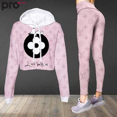 Contact us: contact@profxnz.com if you need assistance - Product information: Louis vuitton snoopy pinky luxury brand clothes leggings and crop top set for womenEach pair of leggings is constructed with 82% polyester, 18% spandex blend.Each all-over printed hoodie is constructed from a premium polyester blend that is ultra-soft and incredibly comfortable.Premium fabric offers unmatched comfort and breathability while remaining strong and durable for everyday use.Features a specialty high definit Angel Card, Cute Outfits With Leggings, Stylish Crop Top, Crop Top And Leggings, Crop Top Set, Brand Clothes, Crop Top Hoodie, Dress Guide, Black Luxury