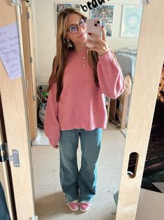 Cozy Pastel Outfits, Modest Casual Fall Outfits, College Freshman Outfits, Cute Sweater And Jeans Outfits, Pink Adidas Campus Outfit, Pink Gap Hoodie Outfit, Patagonia Quarter Zip Outfit, Pink Campus 00s Outfit, Sweater Inspo Outfit