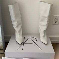 Stunning White Leather Boots You Will Turn Heads In!! Paul Andrew Shoes, White Leather Boots, White Boots, Shoes Heels Boots, White Leather, Shoes Women Heels, Leather Boots, Heeled Boots, Shoes Heels