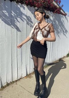 Demonia Shaker 100, Cute Fits For Summer, Swaggy Clothes, Demonia Shaker, Thrift Ideas, Instagram Los Angeles, White Skater Skirt, Black Boots Outfit, Funky Outfits