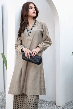 SL-LAM 009 Printed Silk Kurta Designs Women Classy, Silk Kurta Designs Women, Silk Kurta Designs Women Classy, Silk Kurta Designs, Office Wear Women Work Outfits Classy