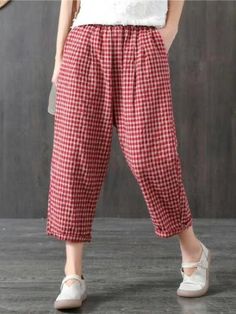 VINTAGE RAMIE COTTON PLAID CAPRI HAREM PANTS - rrdeye Black Harem Pants, Linen Fashion, Boho Style Dresses, Urban Looks, Linen Style, Outfits Winter, Style Pants, Petite Outfits, Kids Sweater