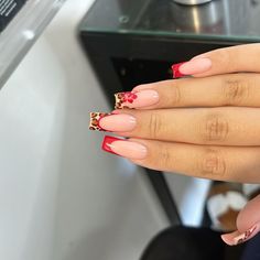 Red Leo Nails, Red Leapord Print Nail, Red Leopard French Tip Nails, Leapord Nails Acrylic Red, Nail Inspo With J Initial, Nail Art Designs November, Red French Tip With Gold, Cheetah Nails With Red, Red Nails Leopard Print