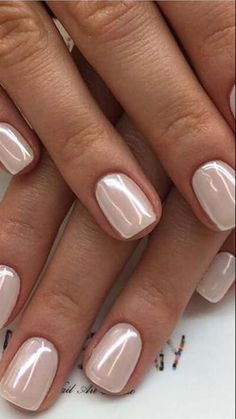 Neutral Chrome Nail, Summer Neutral Nail Colors, Mother Of Bride Nails, Nail Colours 2024, Early Fall Nail Colors, Light Blue Chrome Nails, Light Blue Chrome, Chrome Nail Colors, Blue Chrome Nails