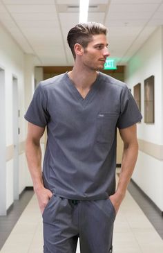 Nursing Outfit, Tattooed Men, Healthcare Uniforms, Doctor Scrubs, Scrubs Outfit, Mens Scrubs, Medical Outfit