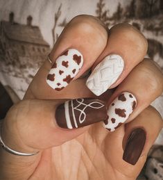 #nails #westernnails #bootstitch #cowprint #cowprintnails Horses Nails Designs, Cow Themed Nail Art, Fun Cow Print Nails, Rodeo Nail Designs, Boot Stitch Nails, Cow Girl Nail Design, Almond Shape Western Nails, Country Chic Nails, Western Cow Nails