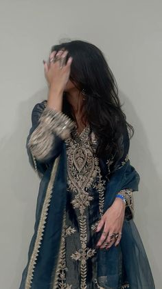 Traditional Dress Aesthetic, Desi Wedding Outfits, Desi Outfit Aesthetic, Poses In Suit, Traditional Pics, Desi Fits, Desi Dress, Velvet Embroidery, Desi Wedding Dresses