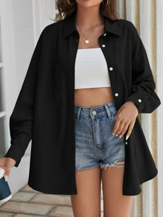 Collared Shirt Outfits, Black Shirt Outfits, Oversized Shirt Outfit, Black Collared Shirt, Shirt Outfit Summer, Collar Details, Black Button Up Shirt, Looks Pinterest, Drop Shoulder Shirt