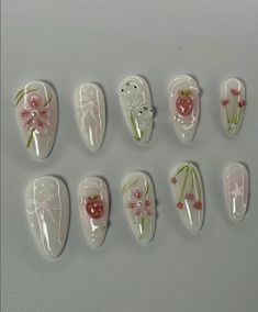 Nail Painted Designs, Cute Nails Japanese, Simple Press On Nail Designs, Shoujo Nails, Tulips Nails, Fairytale Nails, Dessert Nails, Cute Flower Nails, Picnic Nails