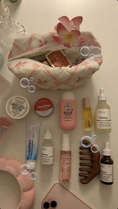 Glow Up Challenge, Everyday Bag Essentials, Rosy Lips, Body Acne, Pretty Skin Care, Pretty Skin, Your Best Self