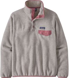 Warm yet lightweight  the Snap-T fleece pullover for women delivers classic Patagonia style and versatility for all kinds of activities. Patagonia Style, Patagonia Sweatshirt, Fleece Outfit, Patagonia Nano Puff, Fleece Jacket Womens, Hiking Jacket, Patagonia Synchilla, Patagonia Fleece, Pull Sweat