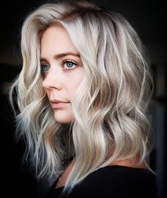 40 Best Haircuts Women Are Asking for in 2023 Medium Aesthetic, Women Haircut, Women's Haircut, Balayage Brown, Hair Adviser