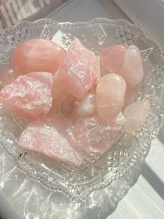 Aphrodite Aesthetic, Crystal Photography, Quarts Crystal, Crystal Room, Crystal Vibes, Crystal Aesthetic, Rose Quartz Crystal, Red Aesthetic, Crystal Shop