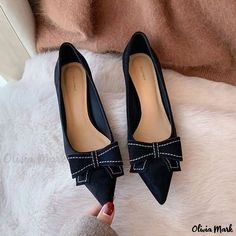 Olivia Mark - Stylish Black Pointed Toe Flats with Butterfly Knot Detail for Long-lasting Comfort Dressy Flats Shoes, Black Work Shoes, Black Pointed Toe Flats, Dressy Flats, Butterfly Knot, Fairy Fashion, Pointed Toe Shoes, Pointed Toe Flats, Flats Shoes