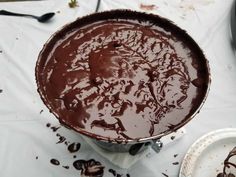 there is a chocolate cake in the pan on the table