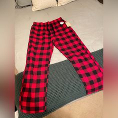 Nwt Comes From A Smoke Free Home Never Worn Great Condition Red Head, Buffalo Check, Pants Color, Redheads, Lady In Red, Women's Intimates, Buffalo, Black Red, Pajama Pants