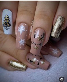 Uncropped Doberman, Class Nails, Navidad Nails, Nail Art Noel, Brown Acrylic Nails, Fall Gel Nails, Beauty Nails Design, Christmas Gel Nails