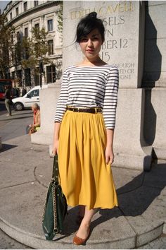 love this Rok Outfit, Yellow Skirt, Mode Casual, Looks Street Style, Outfit Trends, Casual Winter Outfits, Inspiration Mode, Looks Style